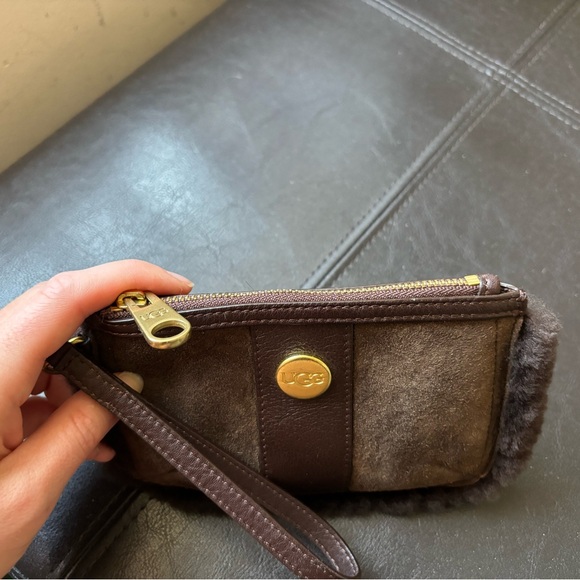 Ugg Wristlet - Picture 2 of 3